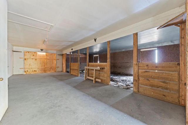 400 Homeyer Mountain Road, Burton, TX 77835