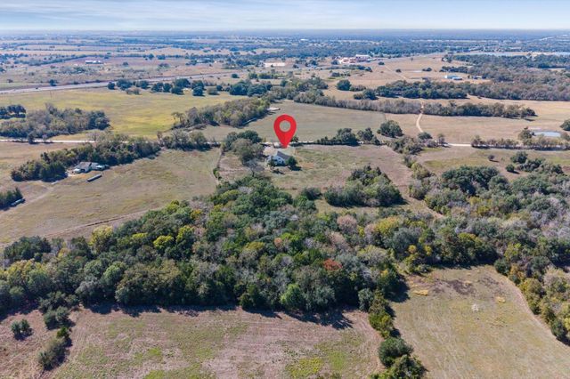 400 Homeyer Mountain Road, Burton, TX 77835
