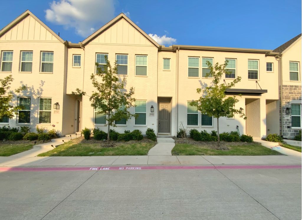 9938 Bates Street, Irving, TX 75063