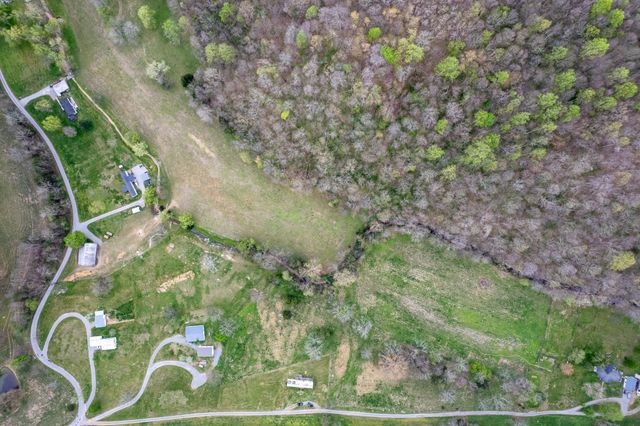 109 Creek Bend Ln, Manchester, TN 37355