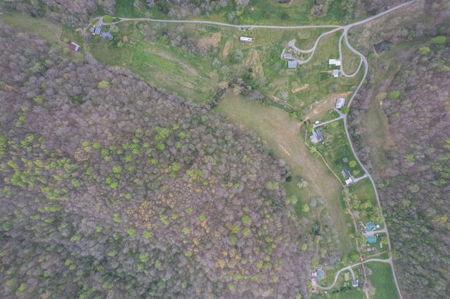 109 Creek Bend Ln, Manchester, TN 37355