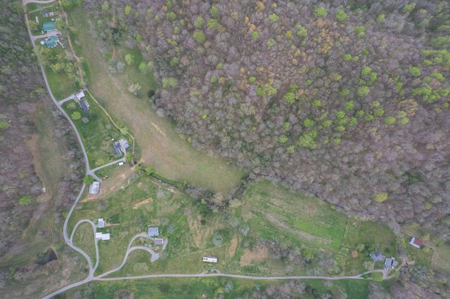 109 Creek Bend Ln, Manchester, TN 37355