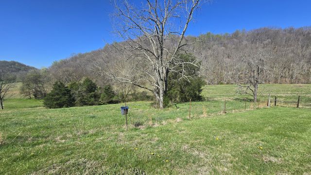 109 Creek Bend Ln, Manchester, TN 37355