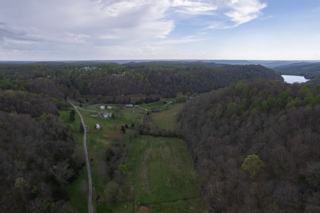 109 Creek Bend Ln, Manchester, TN 37355