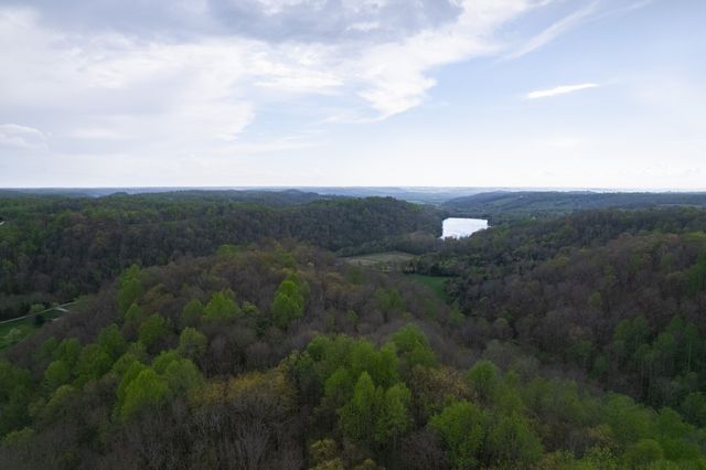 109 Creek Bend Ln, Manchester, TN 37355
