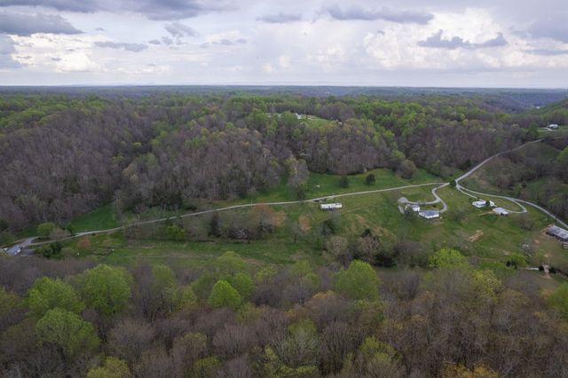 109 Creek Bend Ln, Manchester, TN 37355