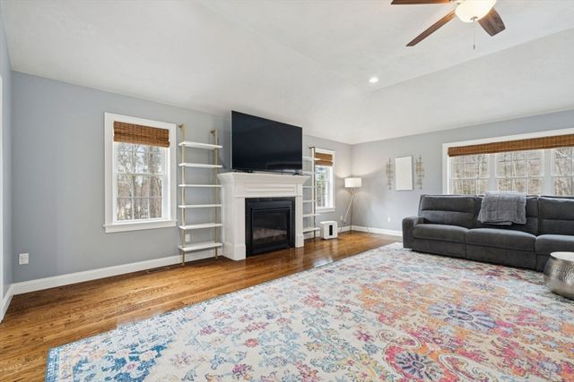 93 Glenwood Pl Ext, Rutland, MA 01543