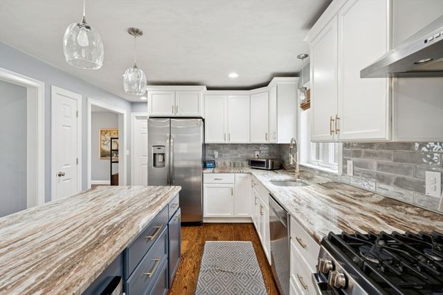 93 Glenwood Pl Ext, Rutland, MA 01543