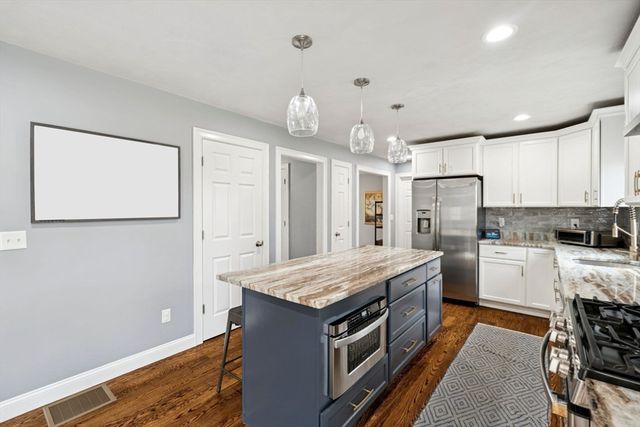 93 Glenwood Pl Ext, Rutland, MA 01543