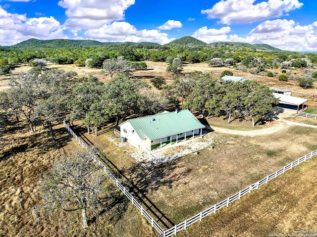 16103 State Highway 16 N, Medina, TX 78055