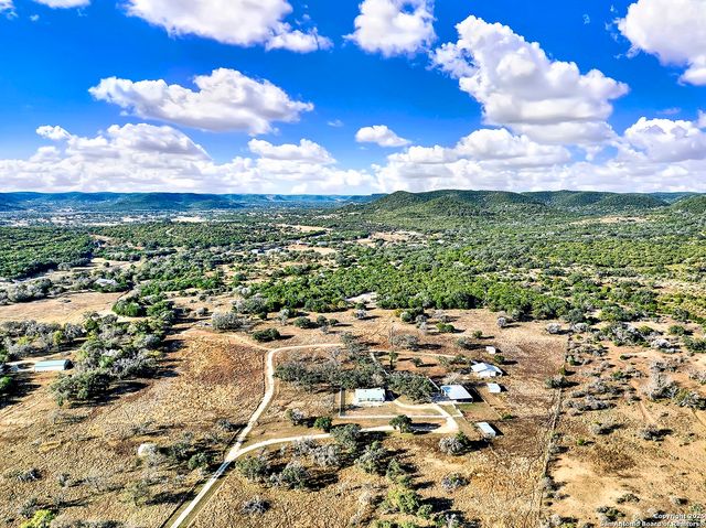 16103 State Highway 16 N, Medina, TX 78055