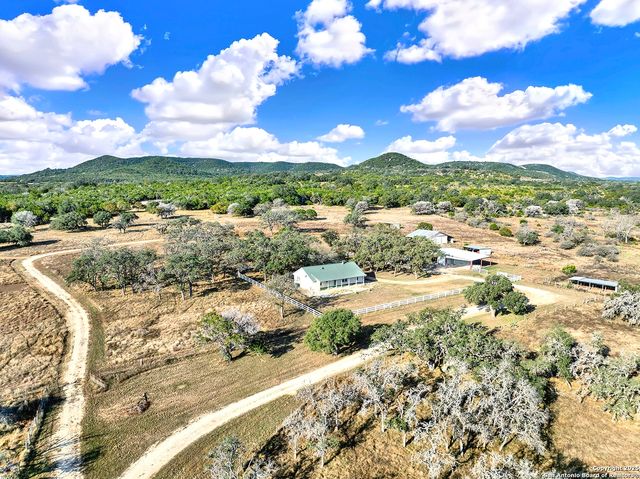 16103 State Highway 16 N, Medina, TX 78055