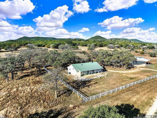 16103 State Highway 16 N, Medina, TX 78055