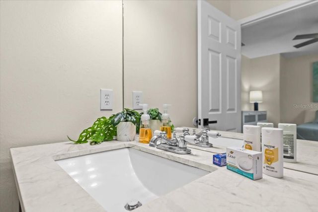7318 S KISSIMMEE STREET, Tampa, FL 33616