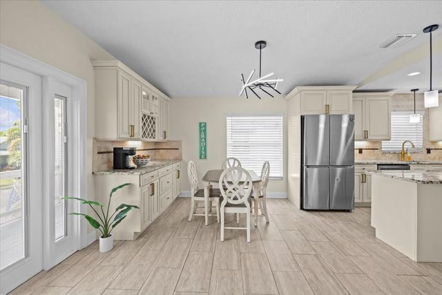 7318 S KISSIMMEE STREET, Tampa, FL 33616