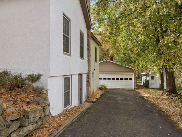 602 Holcombe Street S, Stillwater, MN 55082