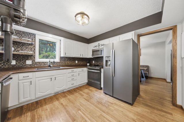 9643 Polaris Lane N, Maple Grove, MN 55369