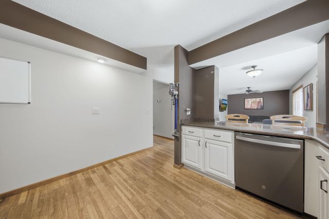 9643 Polaris Lane N, Maple Grove, MN 55369