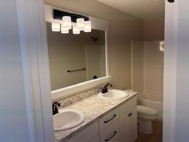 6458 Estate Drive, Byron Center, MI 49315