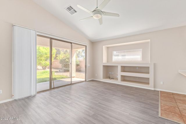 962 W Desert Broom Court, Chandler, AZ 85248
