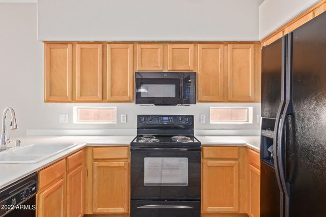 962 W Desert Broom Court, Chandler, AZ 85248