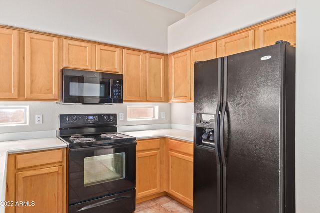 962 W Desert Broom Court, Chandler, AZ 85248