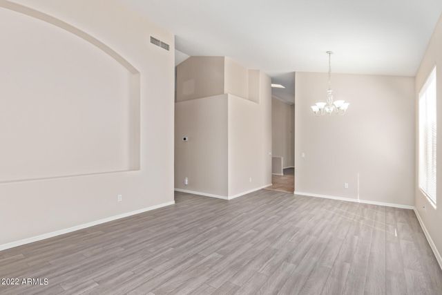 962 W Desert Broom Court, Chandler, AZ 85248