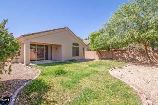 962 W Desert Broom Court, Chandler, AZ 85248