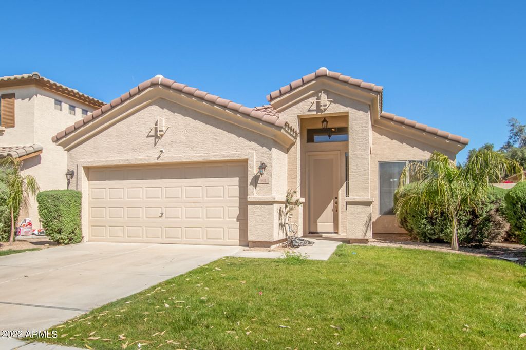 962 W Desert Broom Court, Chandler, AZ 85248
