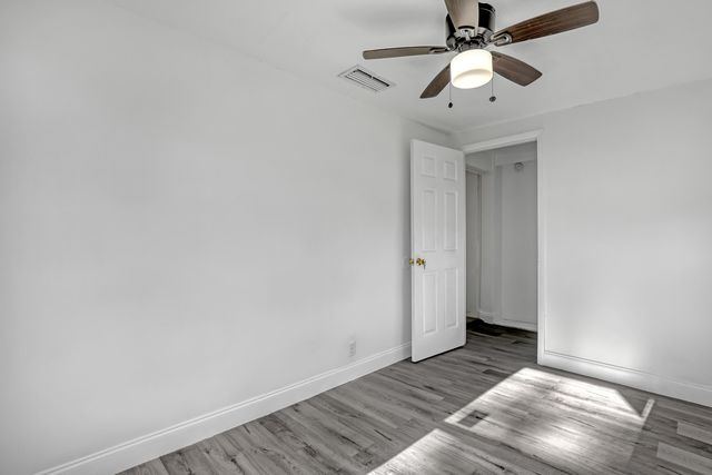 180 W 15th Street, Riviera Beach, FL 33404