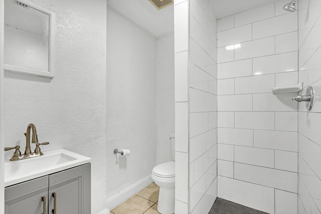 180 W 15th Street, Riviera Beach, FL 33404