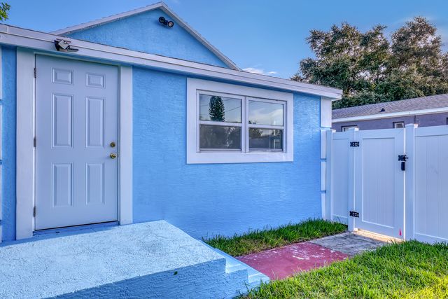 180 W 15th Street, Riviera Beach, FL 33404