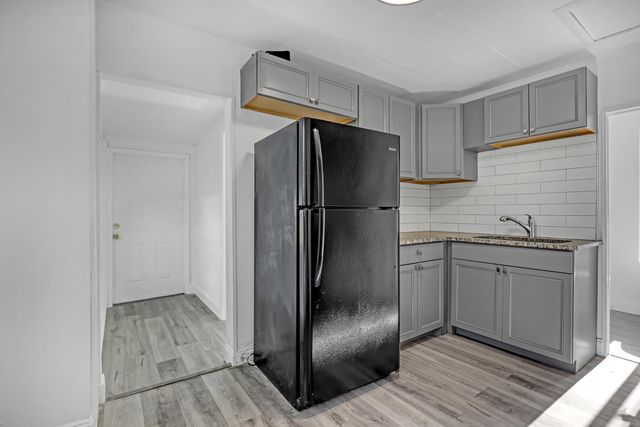 180 W 15th Street, Riviera Beach, FL 33404