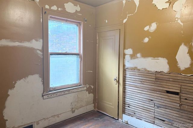 10449 Sterritt Street, Detroit, MI 48213