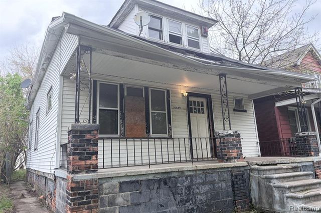 10449 Sterritt Street, Detroit, MI 48213