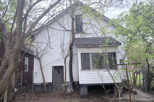 10449 Sterritt Street, Detroit, MI 48213