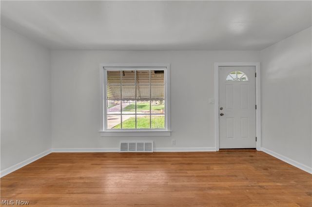 5581 Saxon Drive, Garfield Heights, OH 44125