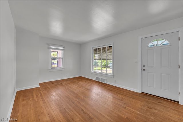 5581 Saxon Drive, Garfield Heights, OH 44125