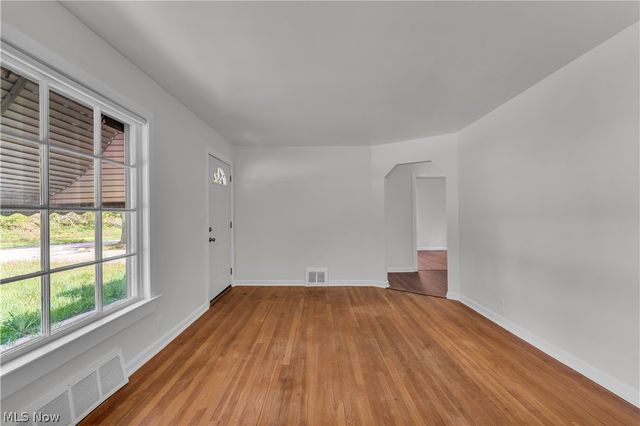 5581 Saxon Drive, Garfield Heights, OH 44125