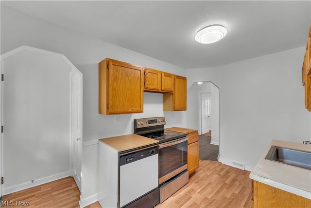 5581 Saxon Drive, Garfield Heights, OH 44125