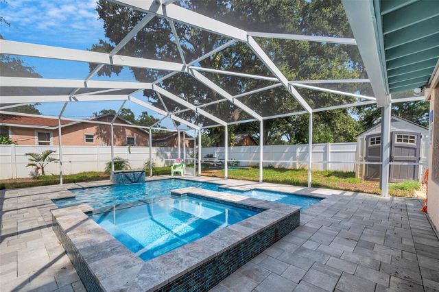 1600 LORETTA AVENUE NW, Largo, FL 33770