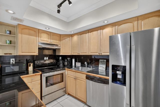 1967 S Ocean Boulevard 103, Pompano Beach, FL 33062