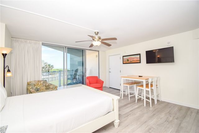 800 Sandcastle Dr 110, Port Aransas, TX 78373