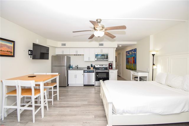 800 Sandcastle Dr 110, Port Aransas, TX 78373