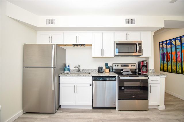 800 Sandcastle Dr 110, Port Aransas, TX 78373