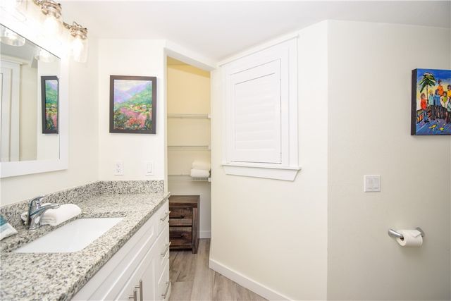 800 Sandcastle Dr 110, Port Aransas, TX 78373