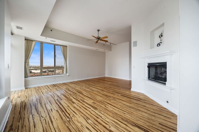 230 W Division Street 1201, Chicago, IL 60610