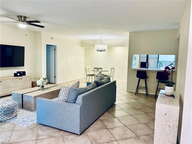 106 Siena WAY 1503, Naples, FL 34119
