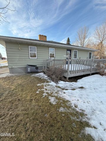 206 Elm Street E, Gackle, ND 58442 property photo