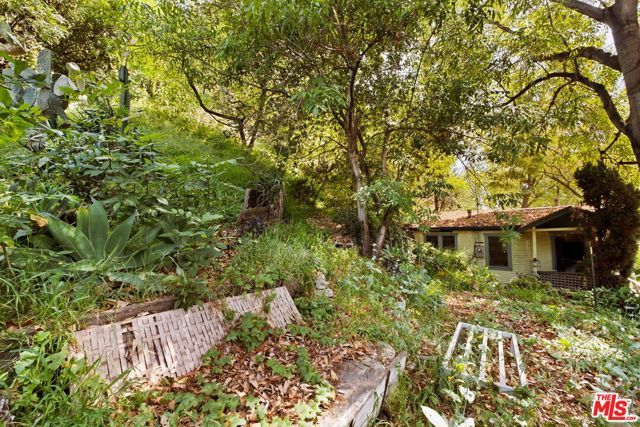 420 Museum Drive, Los Angeles, CA 90065